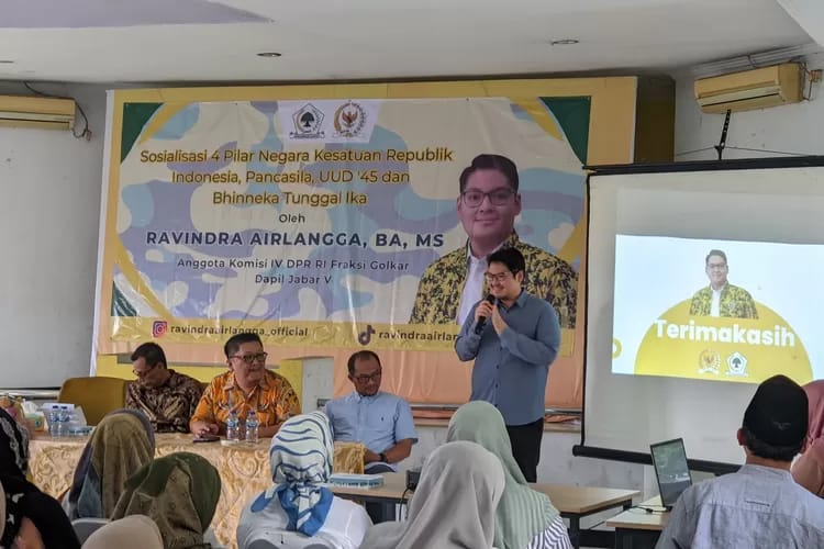Anggota Komisi IV DPR RI, Ravindra Airlangga saat sosialisasi 4 pilar MPR RI.