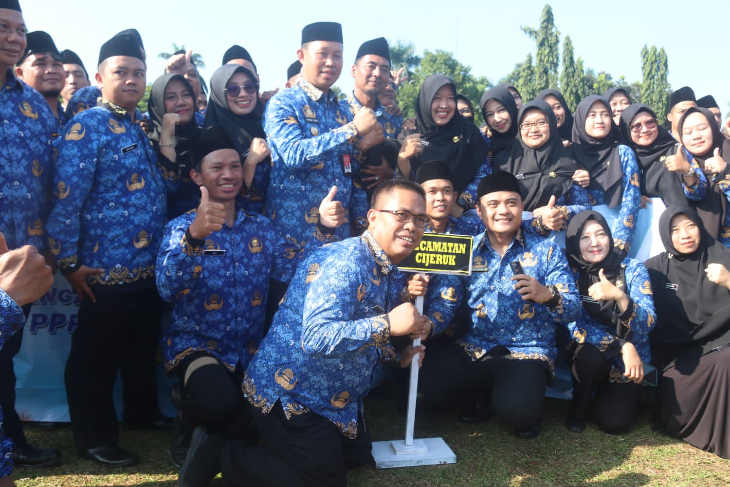 Foto bersama PPPK dan Pj Bupati Bogor beserta sejumlah Kepala OPD Kabupaten Bogor. Foto: Hendi/Radar Bogor