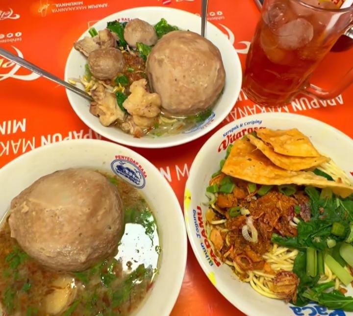 Mie Ayam Bakso Mas Joko, yang berlokasi di Jl. Pandu Raya No. 3 Blok G2, RT.01/RW.13, Kelurahan Tegal Gundil, Kecamatan Bogor Utara, Kota Bogor.