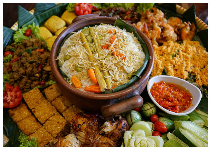 Nasi Liwet khas Sunda.