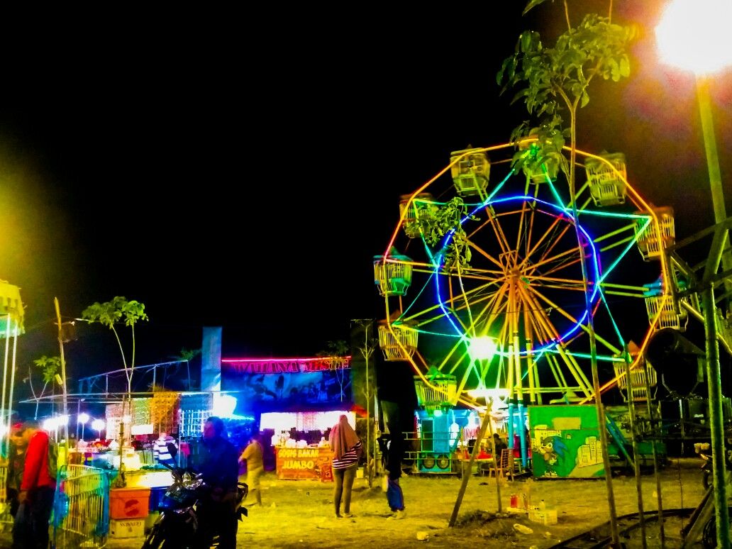 Ilustrasi Pasar Malam