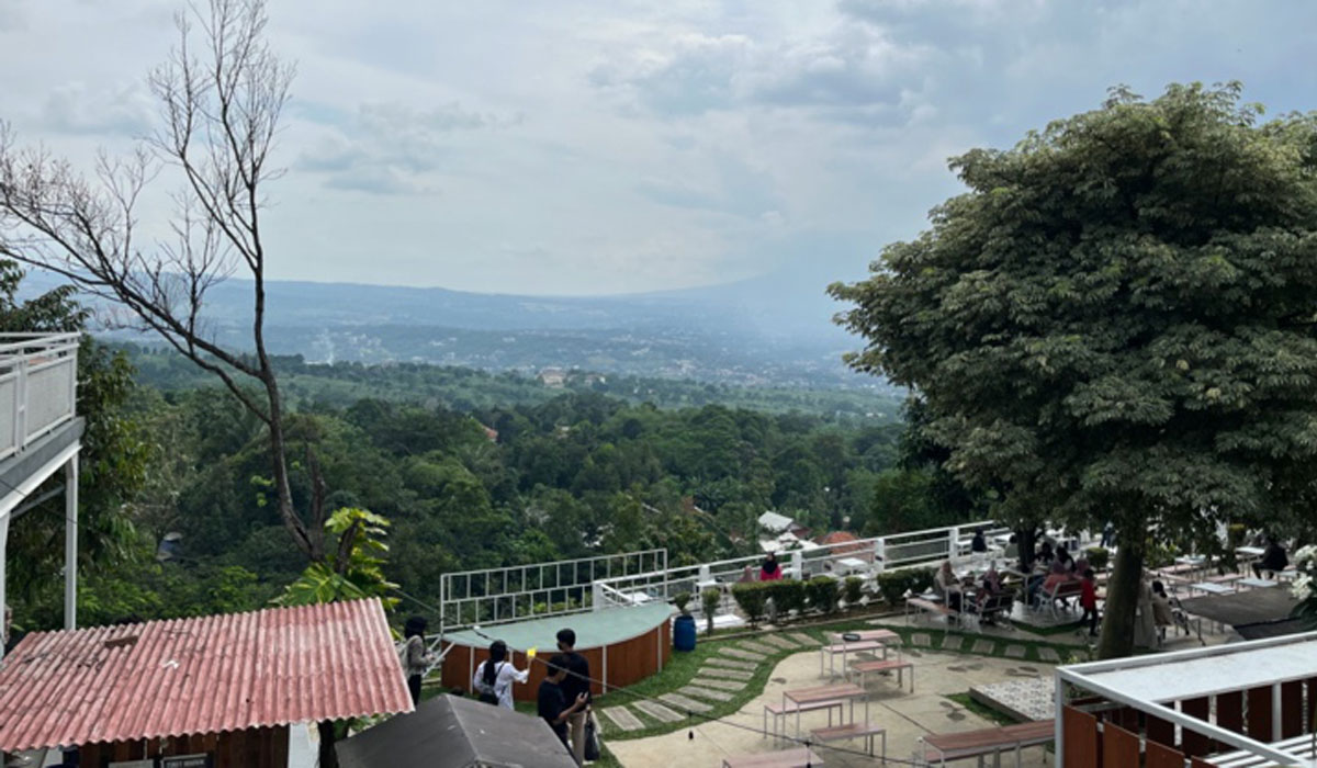 Taman Fathan Hambalang Bogor