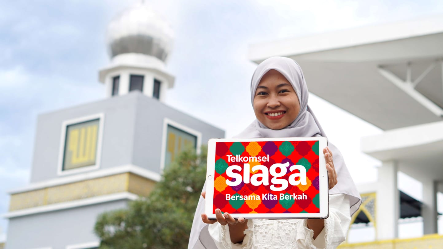 Memperingati dan merayakan momen Ramadan serta Idulfitri 1445 H (RAFI 2024), Telkomsel berkomitmen untuk berbagi harapan.﻿