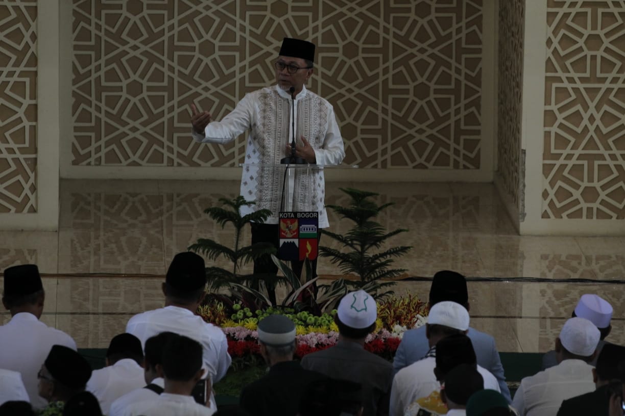 Mendag Zulhas saat memberikan sambutan pada  peresmian Masjid Agung Kota Bogor, Kamis (28/3/2024). Foto : sofyansyah/Radar Bogor