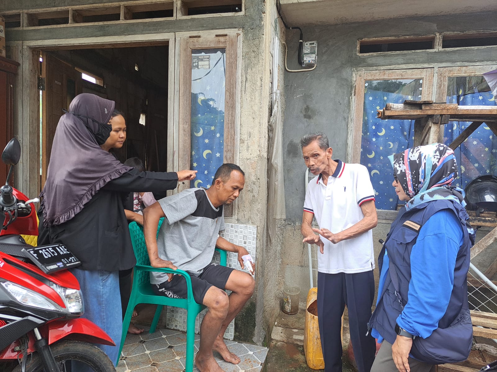 Kondisi Sigit, korban selamat dari bencana longsor yang menghujam kediamannya di Kelurahan Ciparigi, Kecamatan Bogor Utara, Minggu (24/3/2024).
