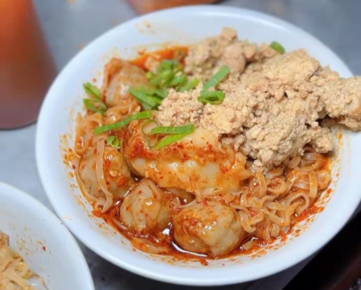 Baso & Mie Agan.