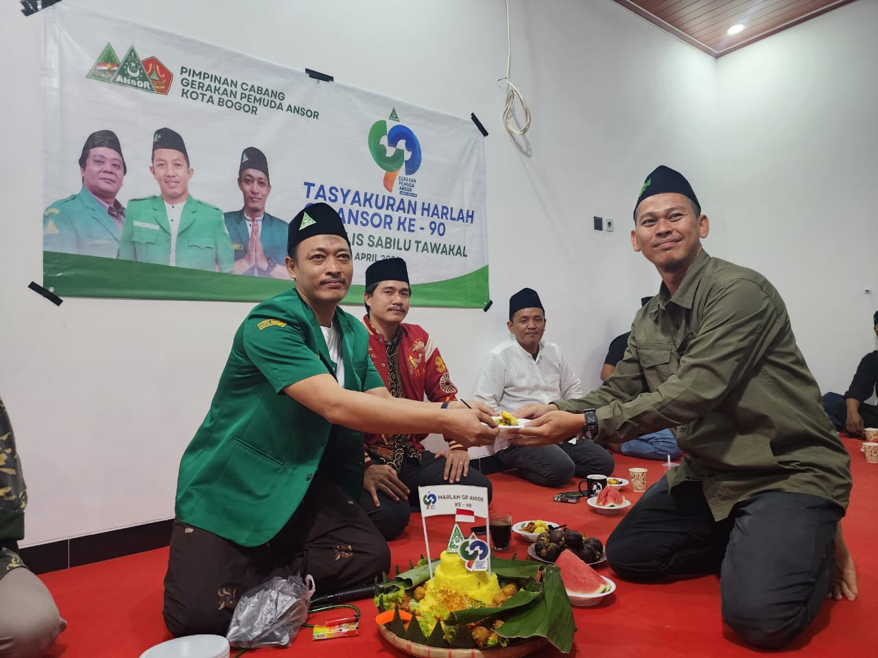 Gerakan Pemuda (GP) Ansor Kota Bogor memperingat Hari Lahir (Harlah) Ansor ke-90 tahun dengan menggelar tasyakuran sederhana di Komplek Villa Ratu Endah, Kelurahan Sindangbarang, Kecamatan Bogor Barat pada Rabu (24/4/2024) malam.