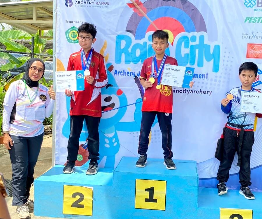 Wahana panahan Rain City Archery Range yang berlokasi di Taman Tanah Sareal, Kecamatan Tanah sareal menggelar kompetisi perdananya pada Sabtu (20/4/2024). Fatur/Radar Bogor