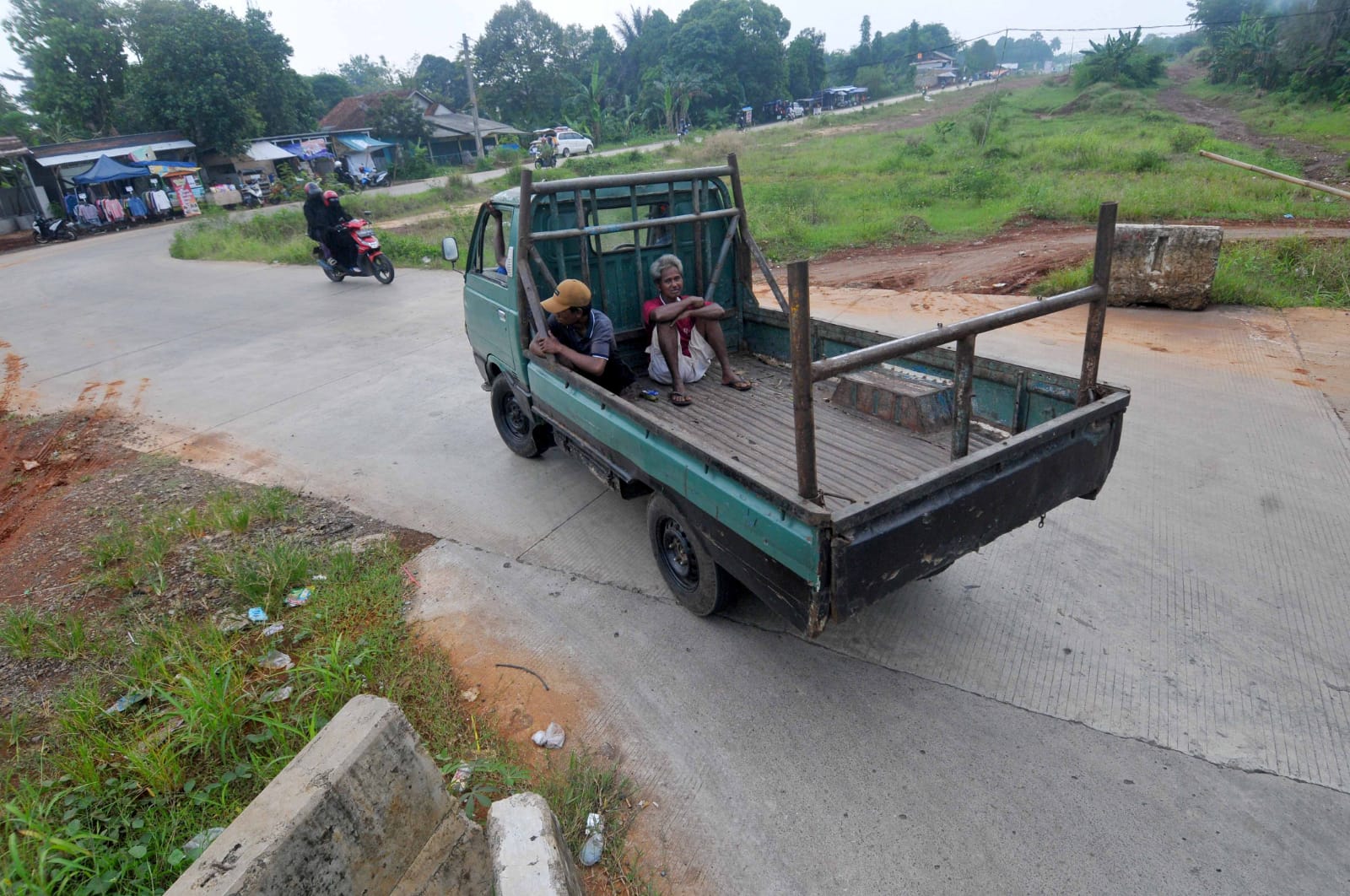 Pj Bupati Bogor Asmawa Tosepu membeberkan alasan mengapa Kabupaten Bogor tidak melanjutkan proyek Bomang.