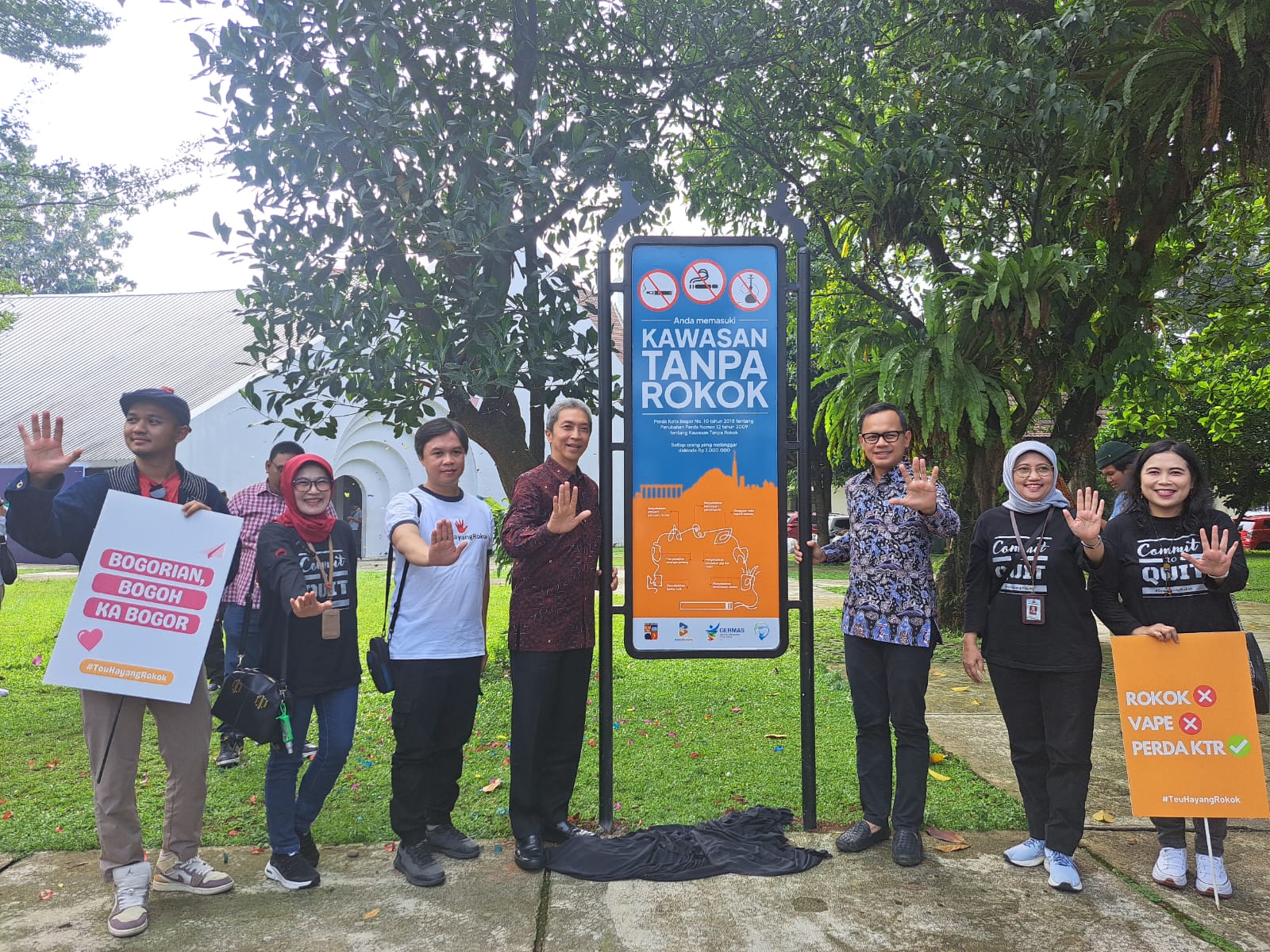 Komunitas #TeuHayangRokok memberikan apresiasi kepada Pemkot Bogor karena dinilai telah berhasil menerapkan Perda KTR.﻿