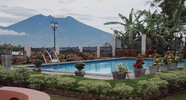 Villa Filafinny yang berlokasi di Kampung Citerong, Desa Cibedug, Kecamatan Ciawi, Kabupaten Bogor, Jawa Barat 16720. Foto Instagram