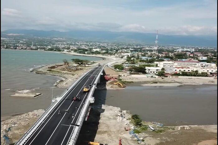 SIAP DIRESMIKAN : Konstruksi jembatan IV Palu diklaim tahan bencana pasca rekonstruksi.