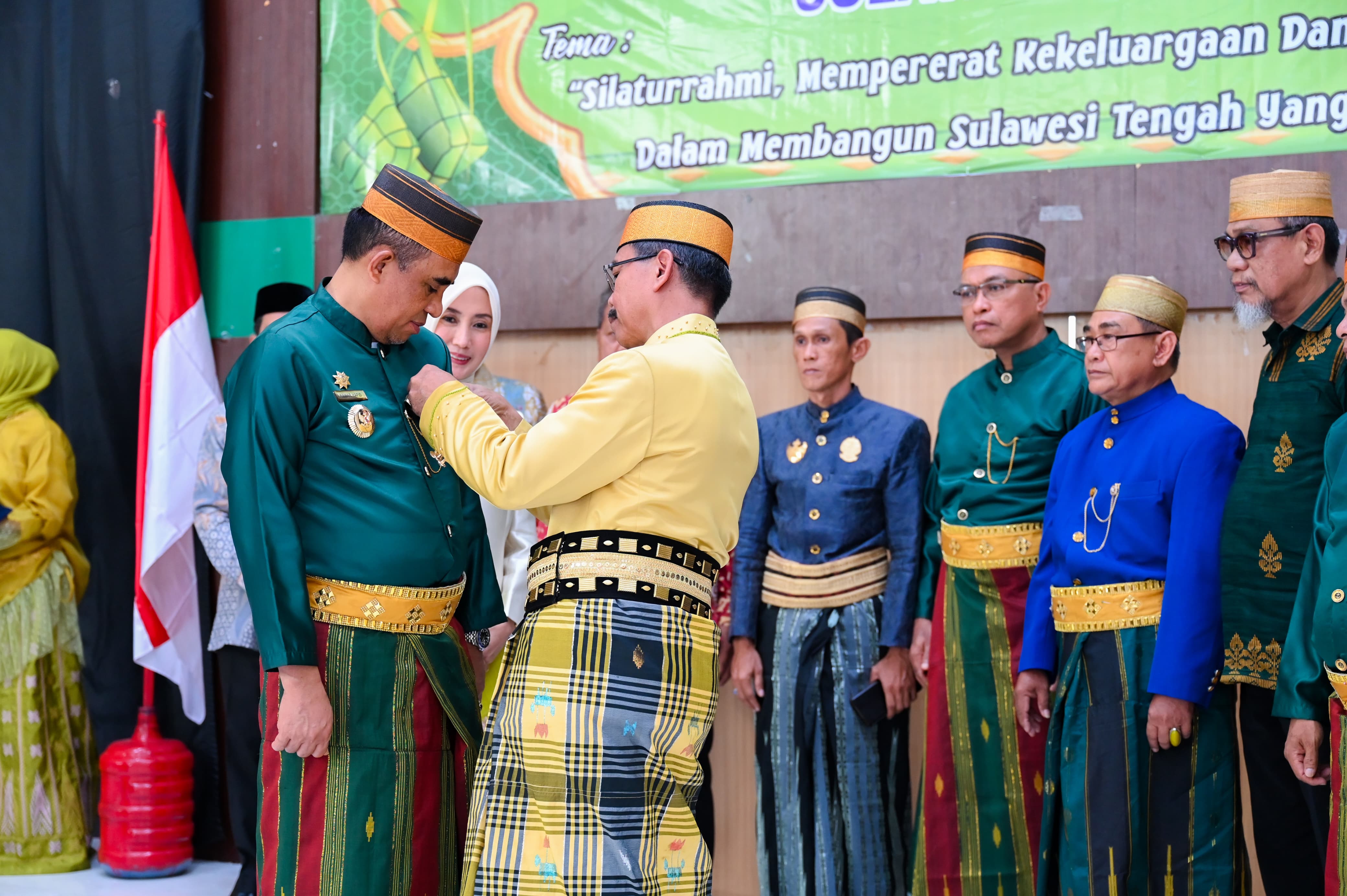 Gubernur Sulawesi Tengah Anwar Hafid  Halal Bihalal KKLR Sulteng di Auditorium MAN 2 Palu, Senin (12/5).