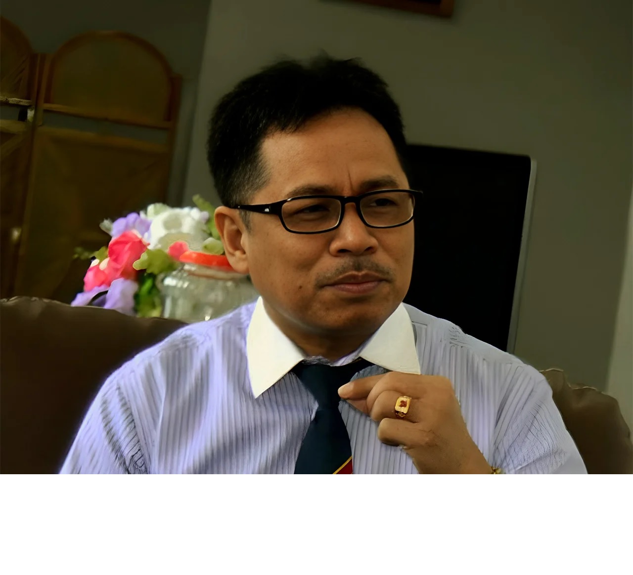Mantan Rektor Universitas Tadulako Muhhamad Basir Cyio