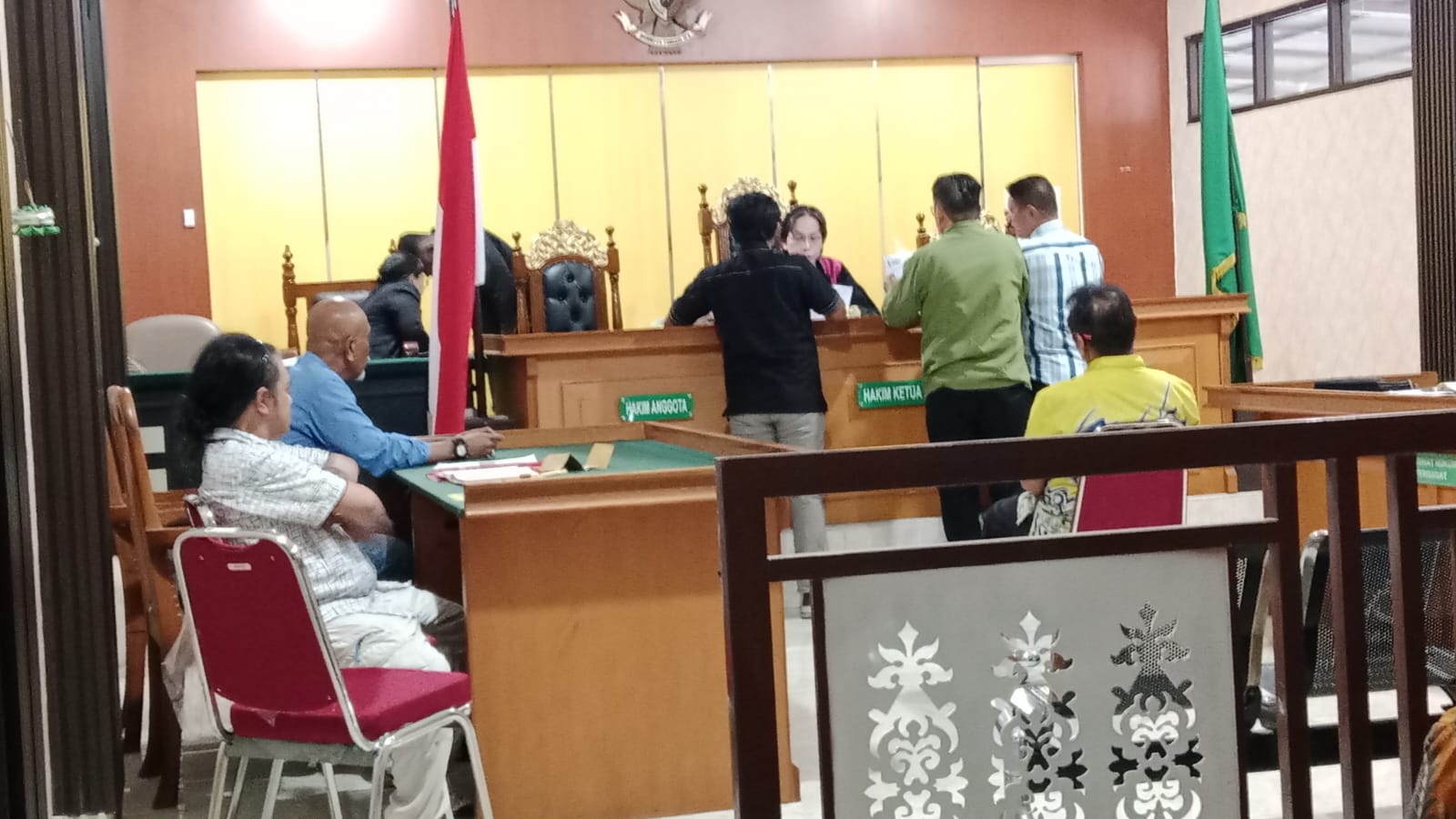 PRAPERADILAN : Sidang Praperadilan Jurnalis Hendly Mangkali berlangsung tegang, Jumat (23/5/2025).