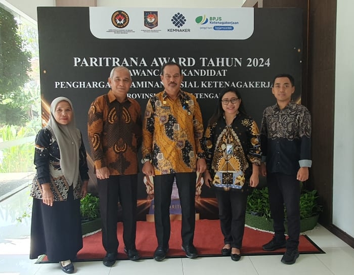 KANDIDAT : Bupati Touna melalui Pj Sekkab Alfian Matajeng, saat mengikuti wawancara kandidat Paritrana Award Sulawesi Tengah tahun 2025, Kamis (26/06/2025).(FOTO : HERIYANTO LIMAHU/RADAR PALU)