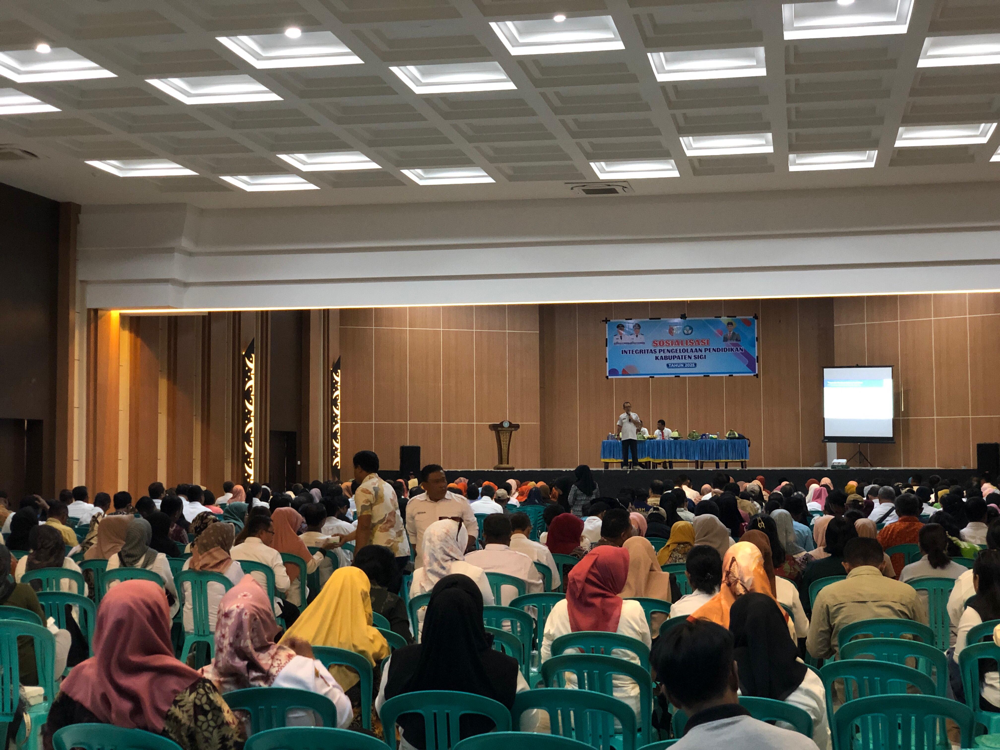 ANGEL SUMBARA PENDIDIKAN : Dinas Pendidikan dan Kebudayaan (Disdikbud) Kabupaten Sigi menggelar Sosialisasi Integritas Pengelolaan Pendidikan, Rabu (02/07/2025).