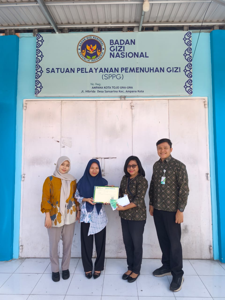 MENDAPATKAN JAMINAN : Pekerja di SPPG kini mendapatkan jaminan sosial ketenagakerjaan. Ditandai dengan penandatanganan naskah kerja sama antara BGN dan BPJS Ketenagakerjaan, Sabtu (28/06/2025).