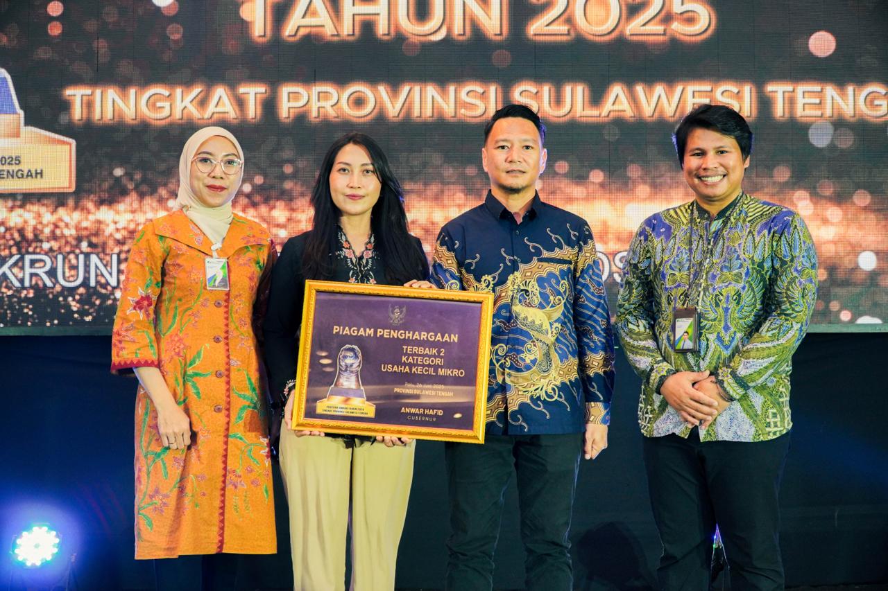 PENGHARGAAN : BPJS Ketenagakerjaan Cabang Poso dan Toko Kue De Emalauna Raih Penghargaan Paritrana Award 2025.