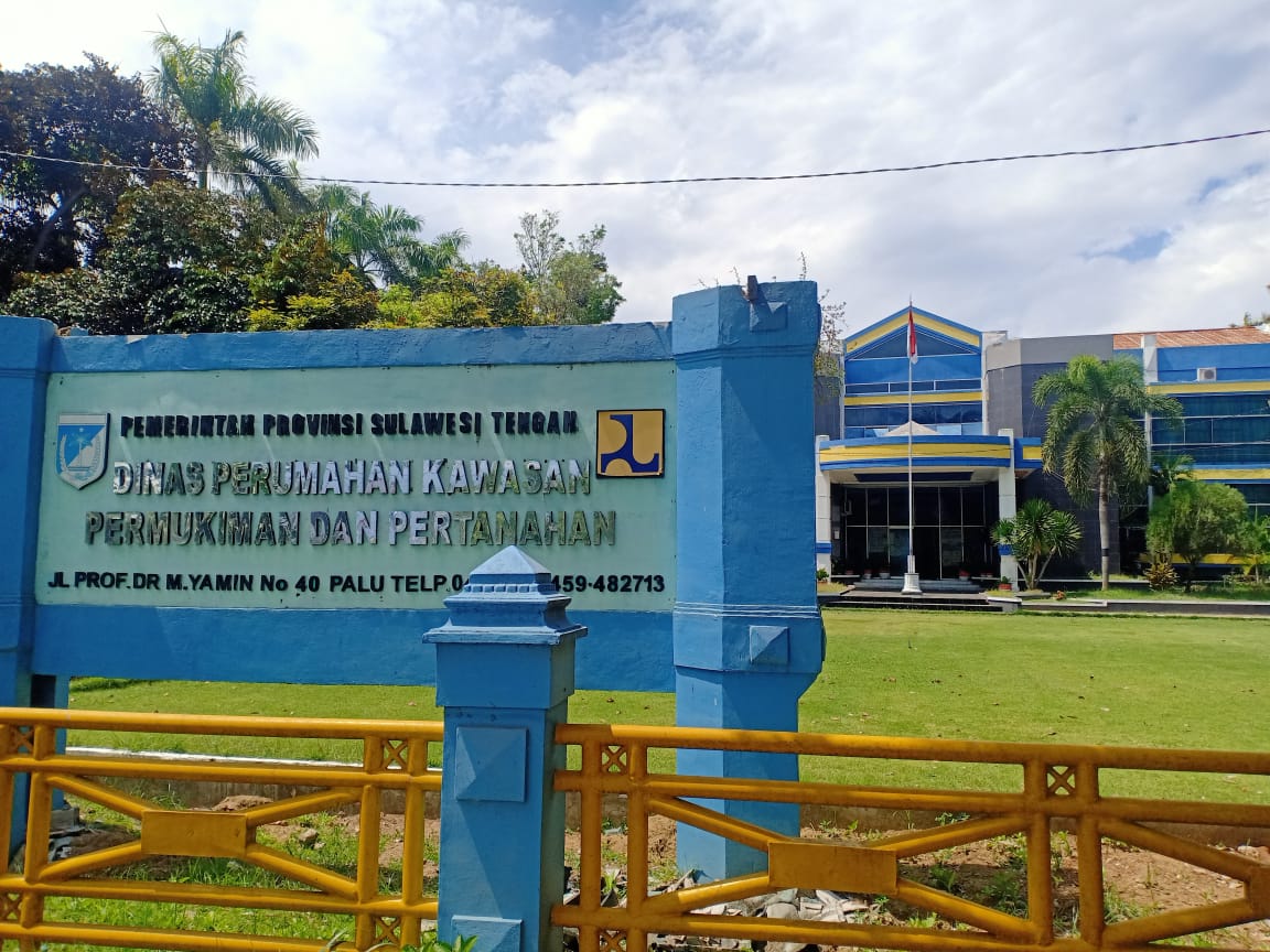 KANTOR : Inilah kantor Dinas Perumahan Kawasan Permukliman dan Pertanahan Provinsi Sulawesi Tengah.(FOTO : MUCHSIN SIRADJUDIN/RADAR PALU).