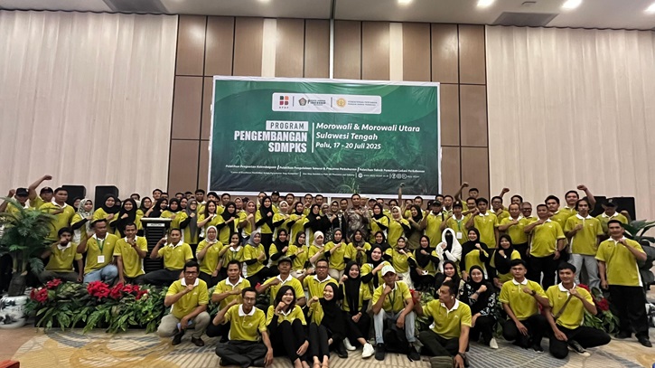 Para peserta kegiatan pelatihan ini merupakan bagian dari program pengembangan Sumber Daya Manusia Perkebunan Kelapa Sawit