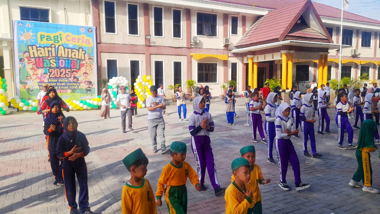 SERENTAK DI INDONESIA : BPMP Sulteng menyelenggarakan kegiatan Pagi Ceria di Halaman Kantor BPMP Sulteng, Rabu (23/7/2025).