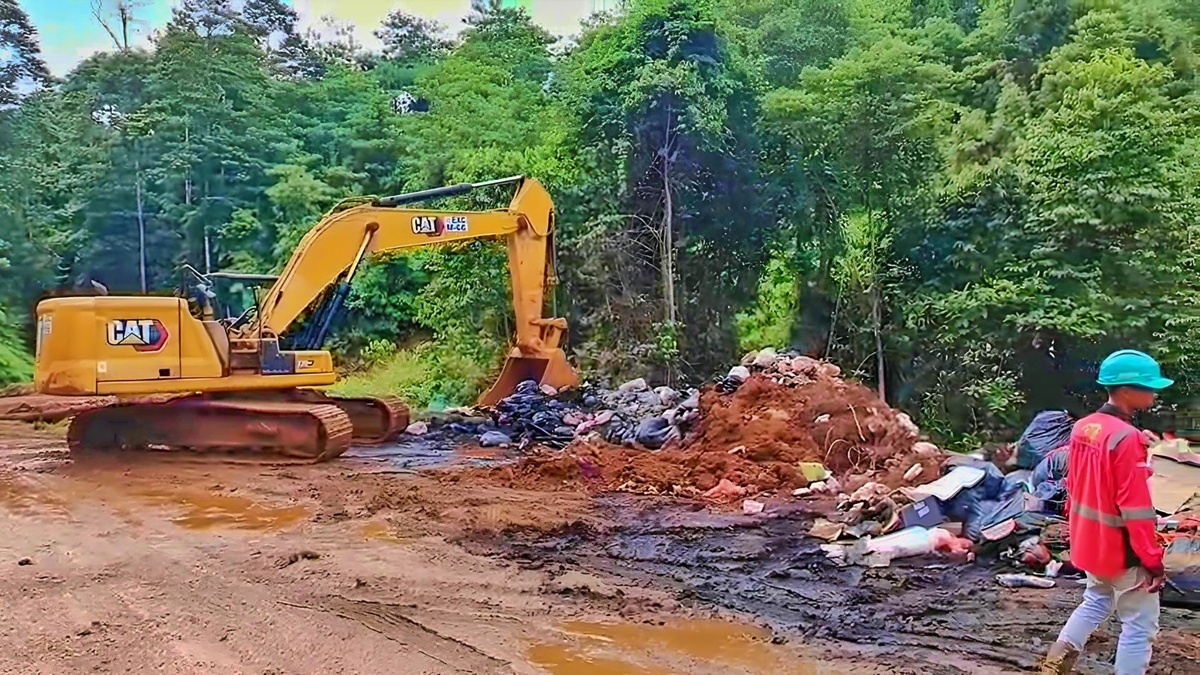 SUDAH BERSIH : Sebelumnya dipenuhi sampah, sekarang sudah bersih setelah resmi ditutup DLH Morut bekerjasama dengan PT Trinusa Group.(FOTO : DOK DLH MORUT/RADAR PALU)