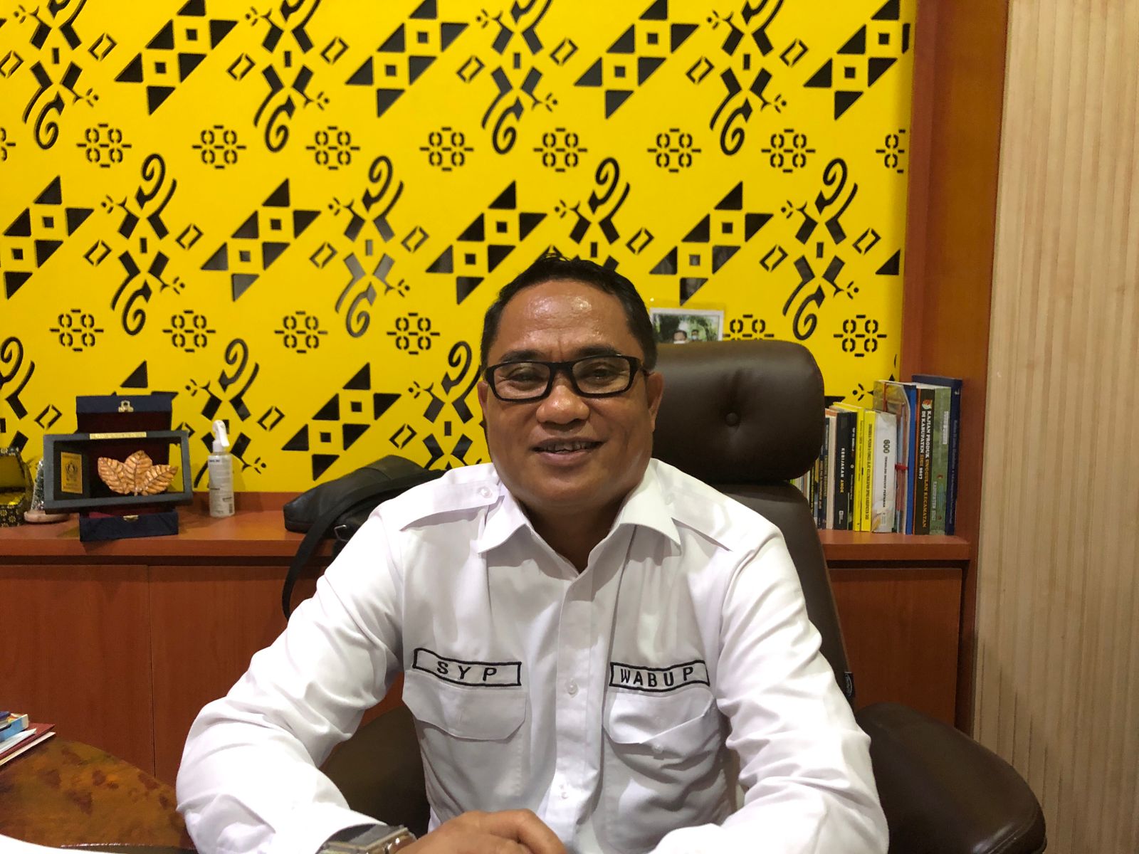 Samuel Yansen Pongi (FOTO : ANGEL SUMBARA/RADAR PALU)
