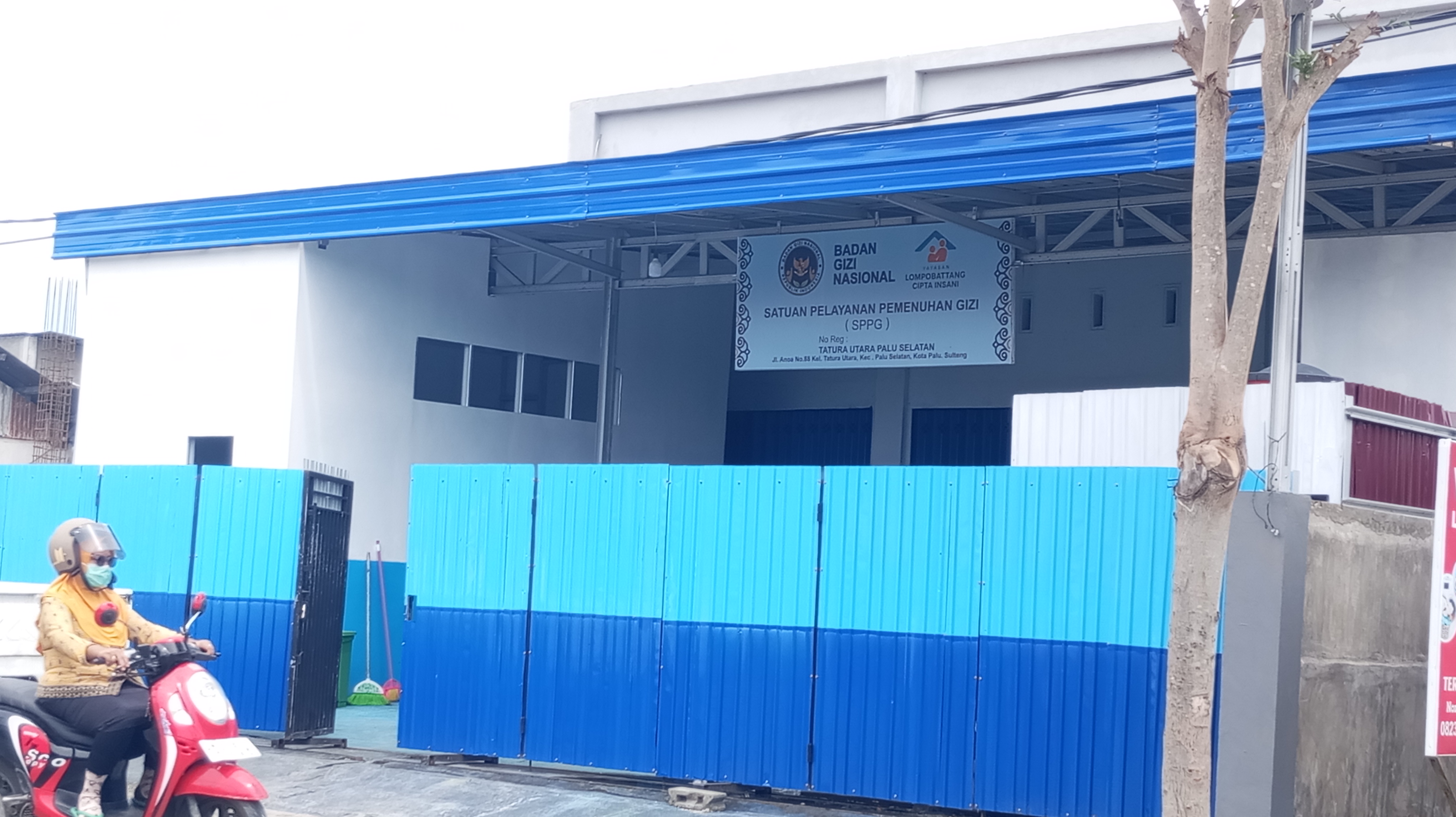 DAPUR MBG : Tampak depan dapur MBG di Jalan Anoa, Kelurahan Tatura Selatan, Kota Palu.