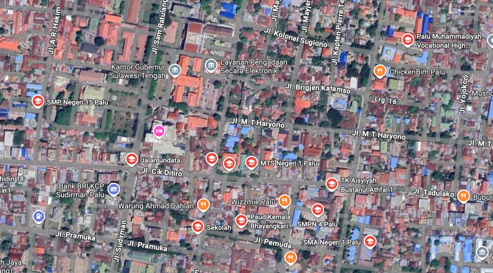 AREA SEKOLAH SEKITAR: Deretan titik sekolah yang berada di sekitar  Gedung DPRD Provinsi Sulteng, Jalan Sam Ratulangi, yang jadi titik utama aksi aksi demonstrasi yang akan digelar pada 1 September.