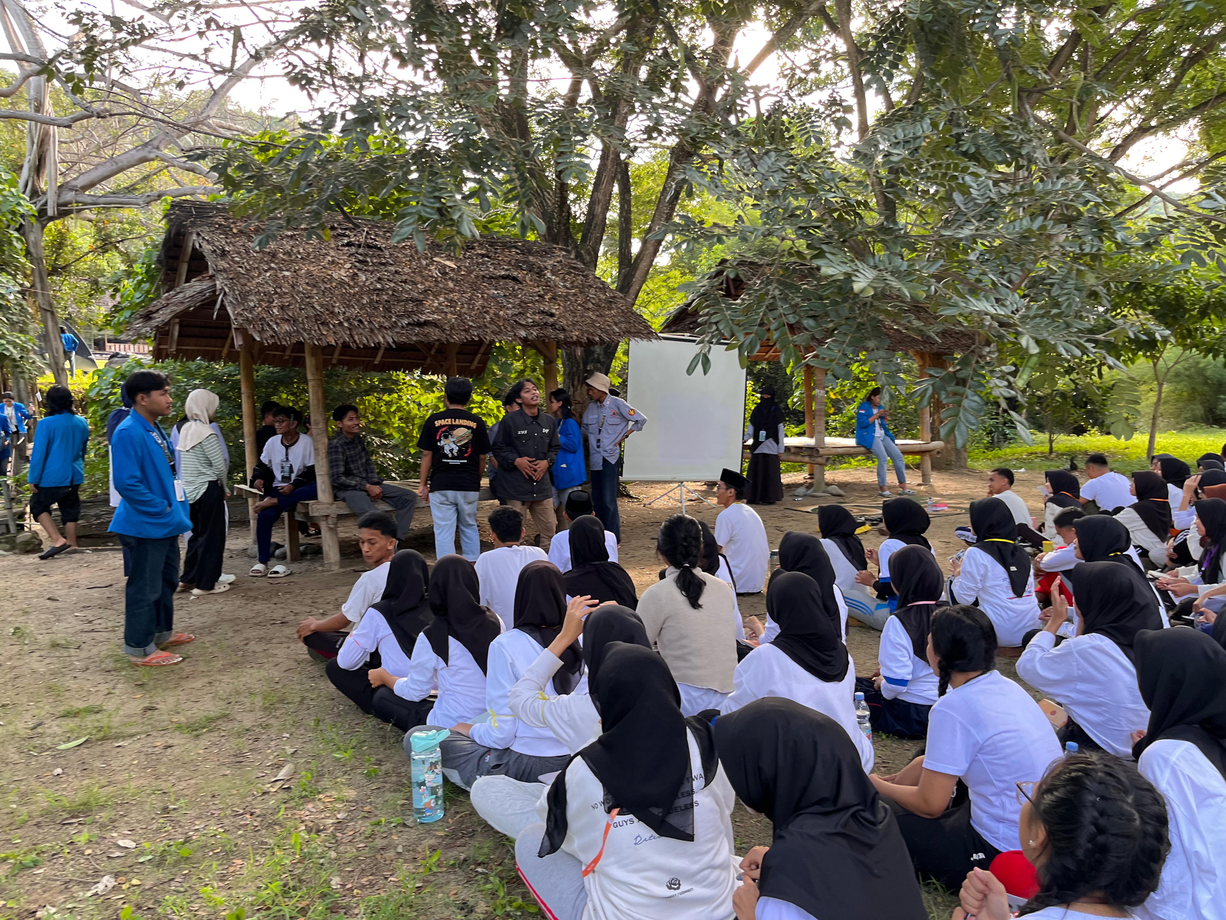 HARUS BERDAMPAK NYATA: Kegiatan penerimaan mahasiswa baru ilmu komunikasi