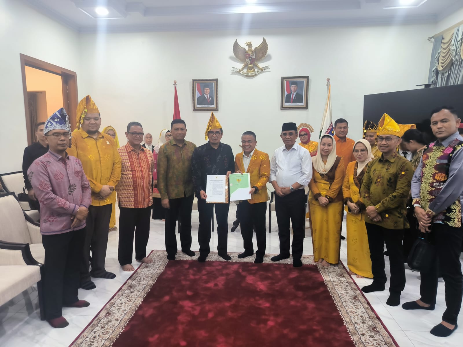 Pemkot Palu mendapat penyerahan aset dari pihak Direktorat Pajak Kementerian Keuangan.