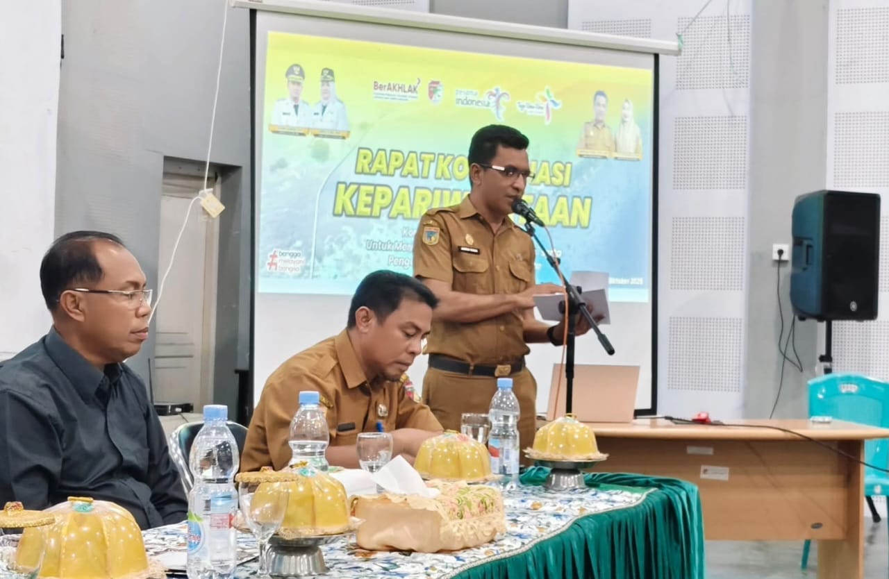 RAKOR : Dinas Pariwisata dan Kebudayaan Touna, menggelar rakor kepariwisataan tahun 2025, Senin (06/10/2025).(FOTO: HERIYANTO LIMAHU/RADAR PALU).