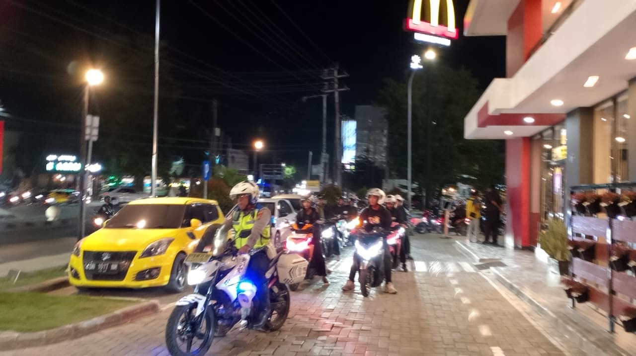 PERERAT SILATURAHMI : Suasana Ride the Night, Own the Moment yang digelar Honda Sulteng belum lama ini.