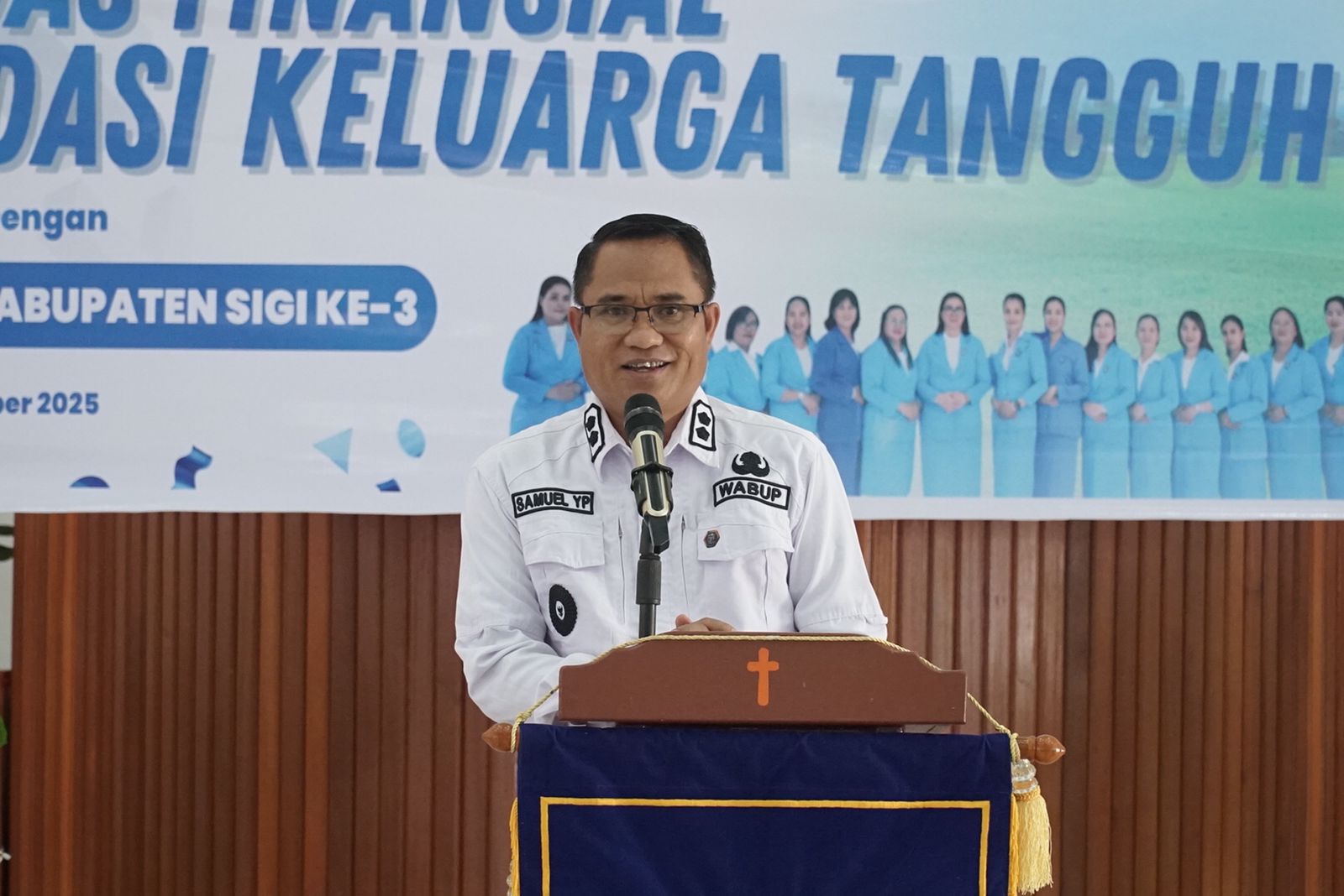 Samuel Yansen Pongi (FOTO: ANGEL SUMBARA/RADAR PALU).