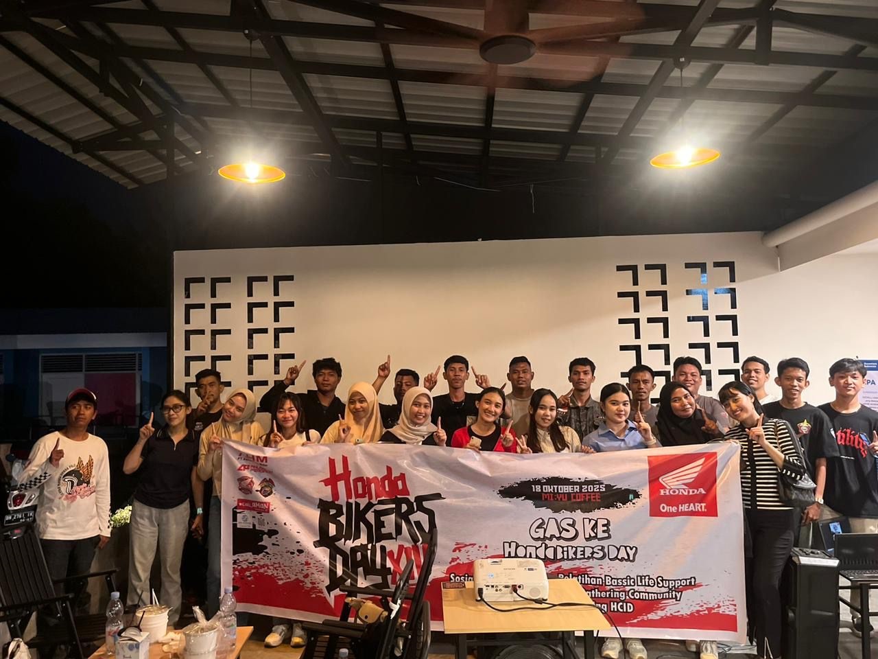BIKERS DAY : Pembekalan bagi para bikers komunitas di bawah Ikatan Motor Honda Palu (IMHP) sebelum melakukan touring menuju Honda Bikers Day (HBD) 2025.