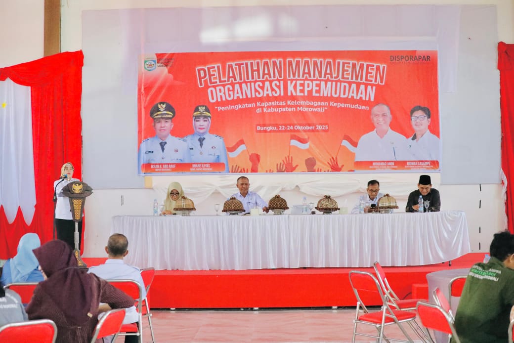 PELATIHAN : Disporapar Morowali menggelar pelatihan organisasi kepemudaan, Rabu (22/10/2025).(FOTO: SUPRIYONO/RADAR PALU).