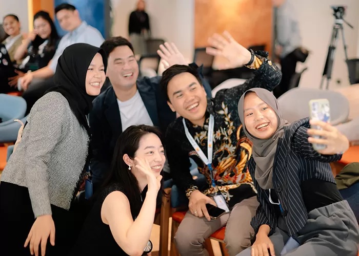 ILUSTRASI: Gen Z peserta pre summit ASEAN Foundation bersama JETRO dan METI.