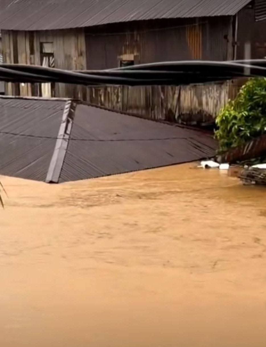 BANJIR : Banjir melanda Tolitoli, Pemerintah bekerja tanggap dan cepat.(FOTO : ISTIMEWA/RADAR PALU).