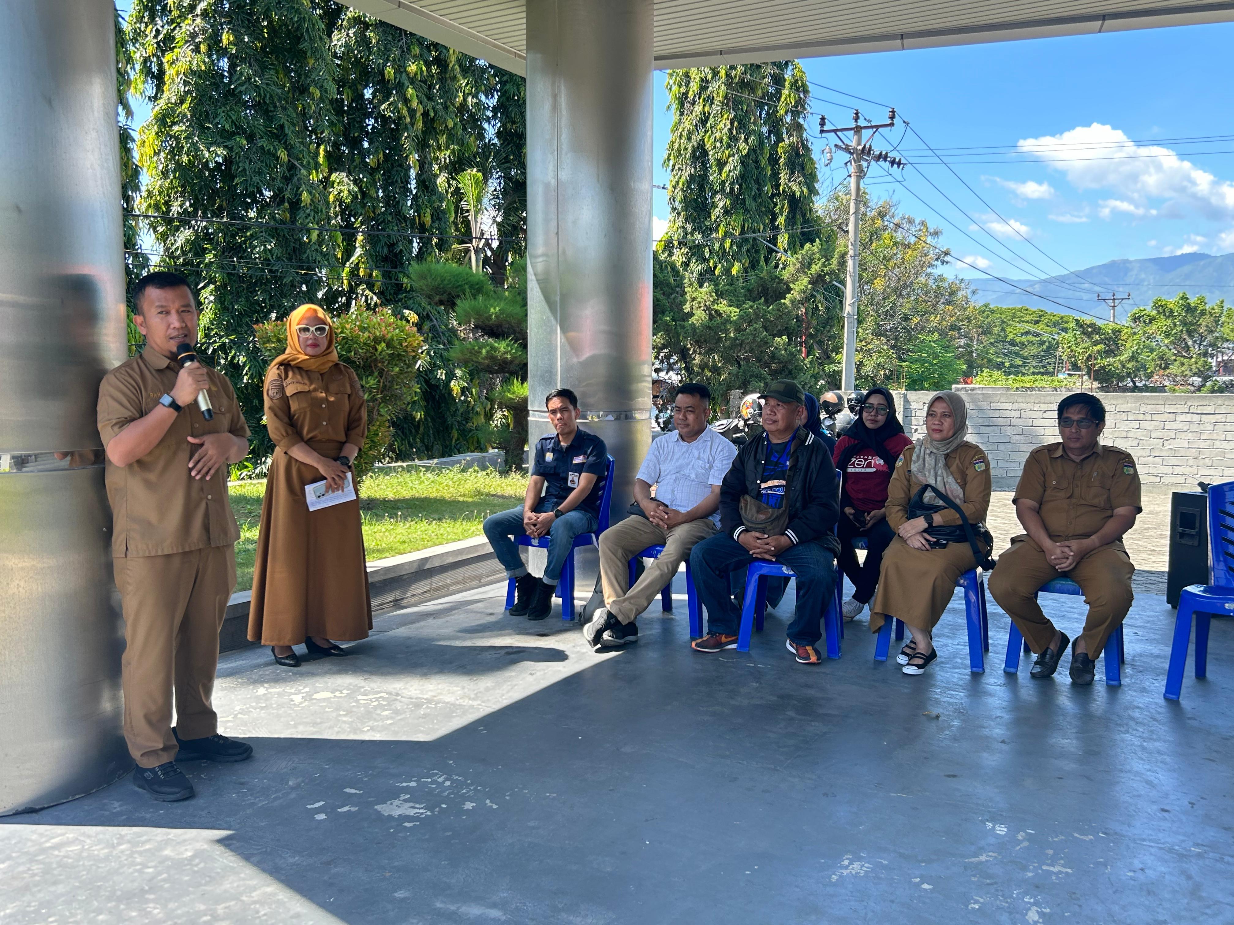 DIGELAR DUA HARI : Pembukaan pasar murah dalam rangka Hari Sumpah Pemuda hasil kerjasama Pemkot Palu melalui Disperdagind Kota Palu bekerja sama dengan Radar Palu Jawa Pos Group, Selasa (28/10/2025).