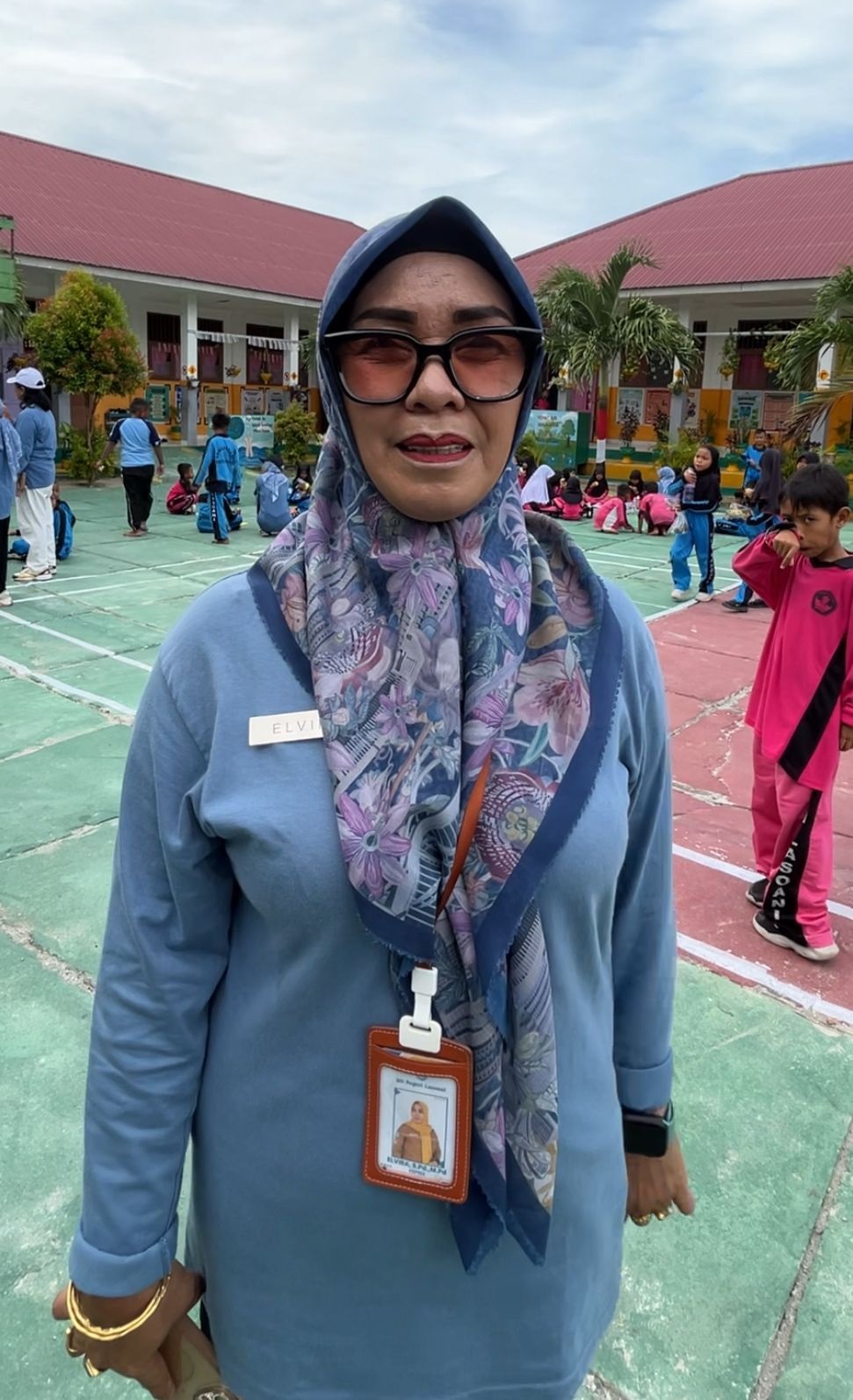 DIPERCAYA MAMPU MEMIMPIN: Meski masih berstatus sebagai P3K, Elvira dipercayakan menjadi Plt SDN Lasoani.