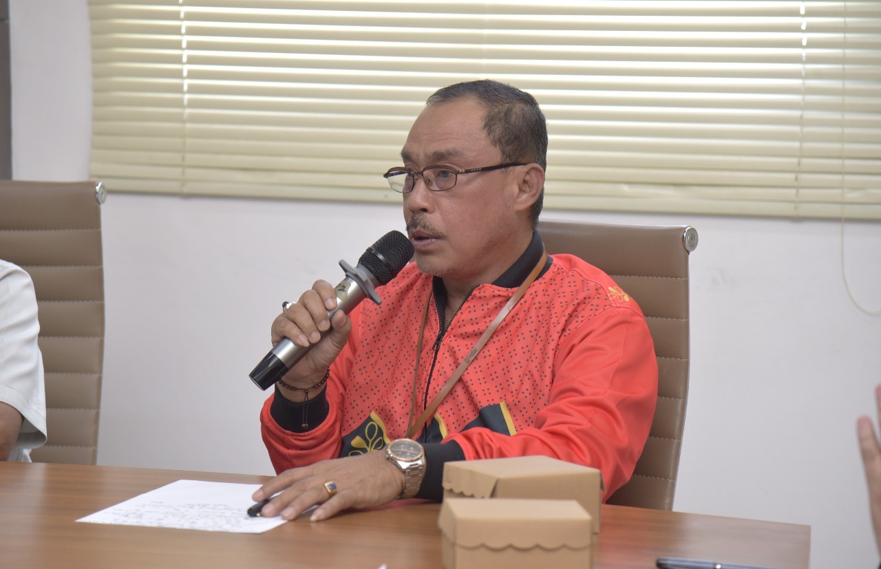 Wakil Rektor Bidang Kemahasiswaan dan Alumni Universitas Tadulako, Dr. Ir. Sagaf Djalalembah, M.P. saat memberikan keterangan disalah satu kegiatan belum lama ini.