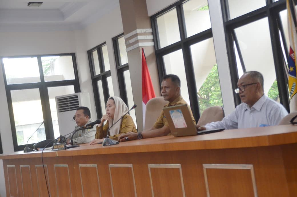 PENGEMBANGAN EKOWISATA : Tim Ahli dan Tim Fasilitasi Badan Riset & Inovasi Daerah (BRIDA) Kota Palu menggelar Seminar Awal Kajian Studi Kelayakan Elevated Road untuk Pengembangan UMKM Berbasis Wisata.