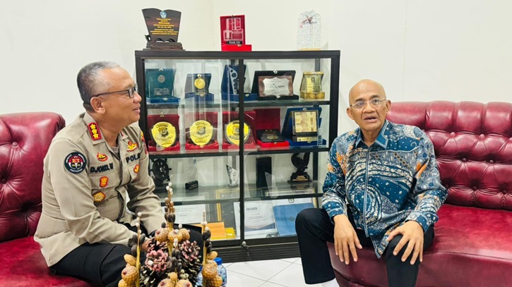 Kolaborasi ini ditandai dengan penandatanganan nota kesepahaman (MoU) antara Kabidhumas Polda Sulteng, Kamis, 6 November 2025.