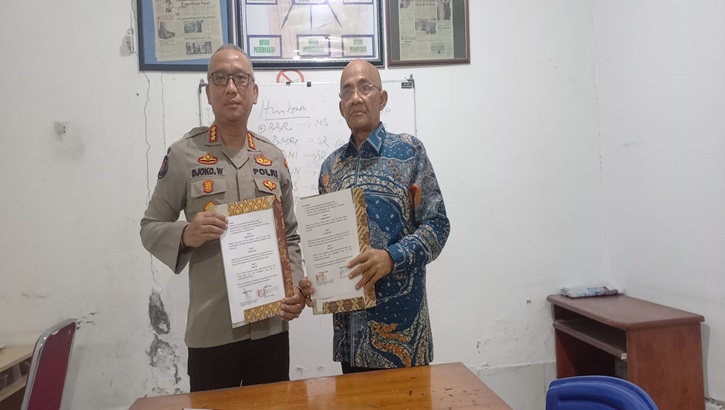 Kolaborasi ini ditandai dengan penandatanganan nota kesepahaman (MoU) antara Kabidhumas Polda Sulteng, Kamis 6 November 2025.