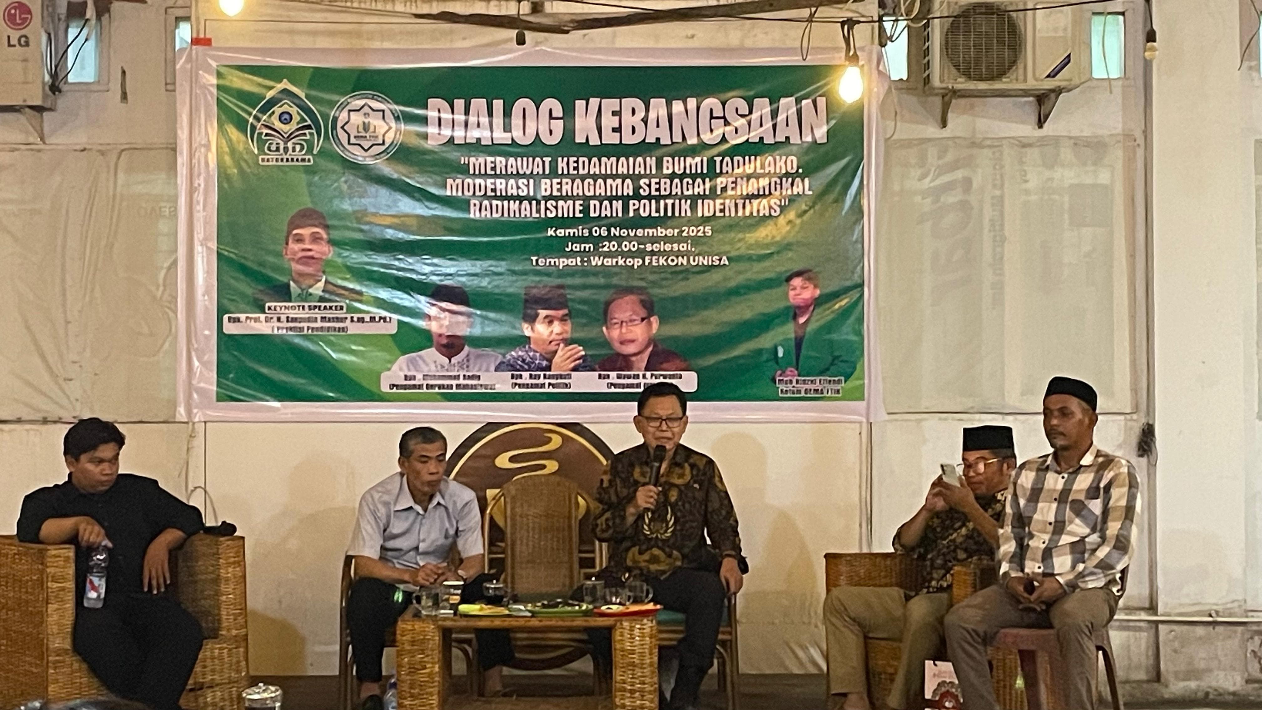 DIALOG : Dem FTIK UIN Datokarama menggelar dialog kebangsaan, merawat kedamaian di Bumi Tadulako(FOTO: ISTIMEWA/RADAR PALU).  &nbsp;