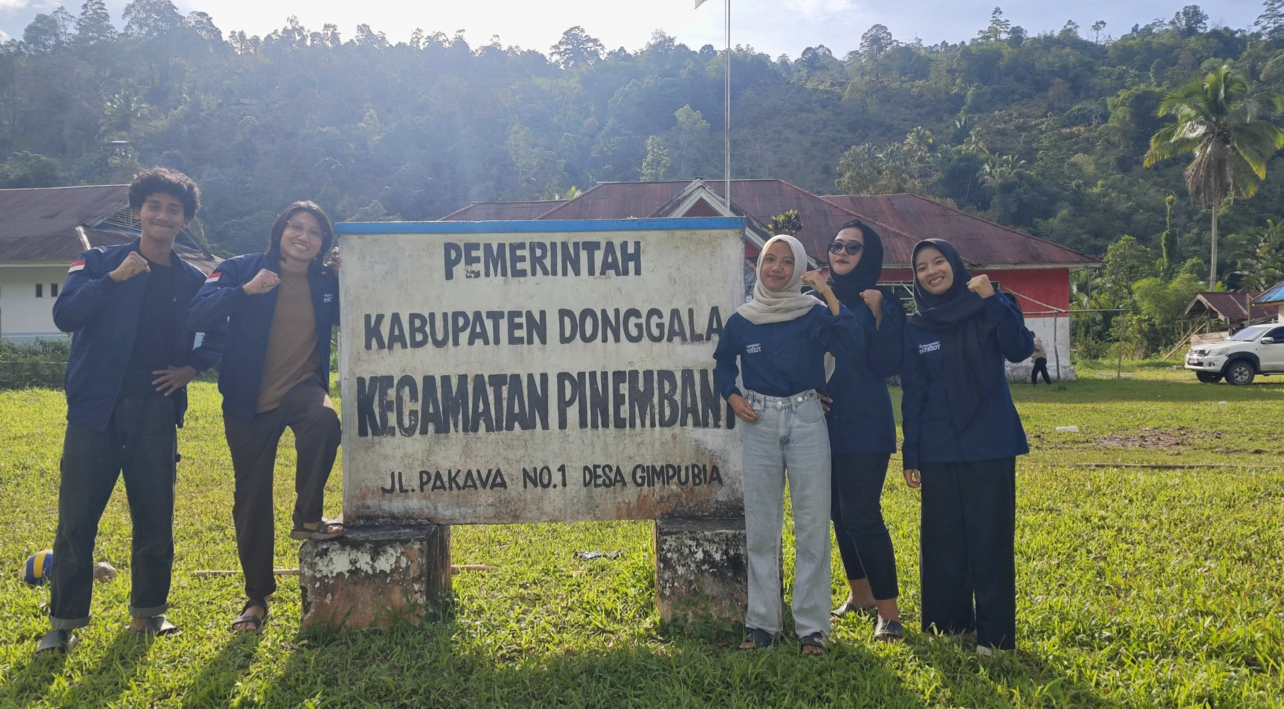 Tim Output 2 Ekspedisi Patriot UNDIP di Kecamatan Pinembani, Kabupaten Donggala, Sulawesi Tengah