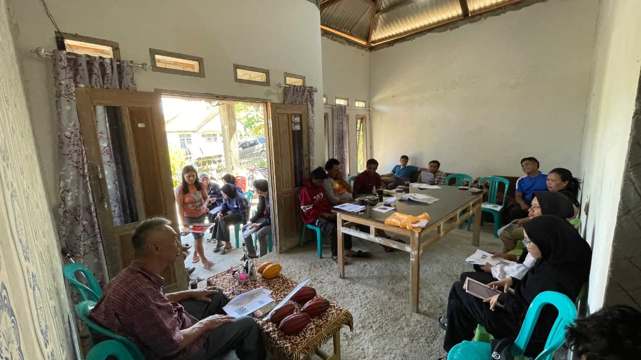 POTENSI : Workshop potensi kakao dan kopi di Tampolore.(FOTO: BUDIYANTO WIHARTO/RADAR PALU)
