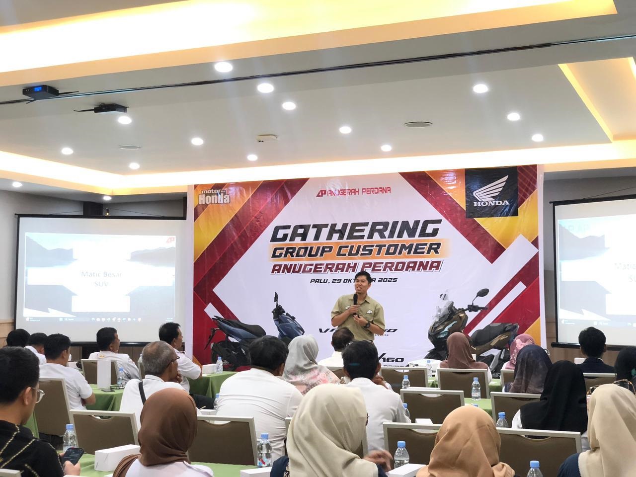 PERERAT SILATURAHMI : Kegiatan tahunan ini menjadi ajang silaturahmi yang mempererat hubungan antara Honda dan para pelanggan.