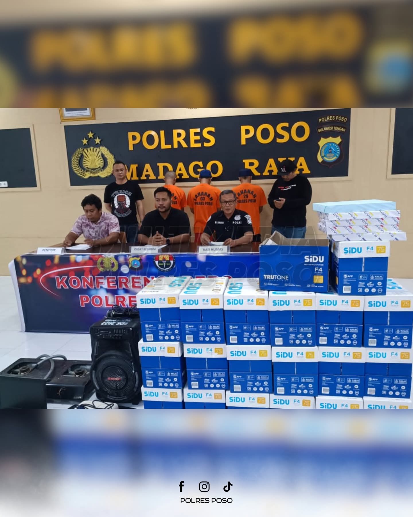 PENCURIAN : Polres Poso menggelar konferensi pers kasus pencurian.(FOTO: BUDIYANTO WIHARTO/RADAR PALU).